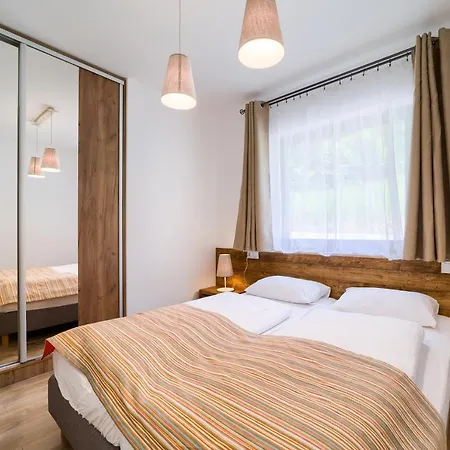 Apartamenty Golden View *